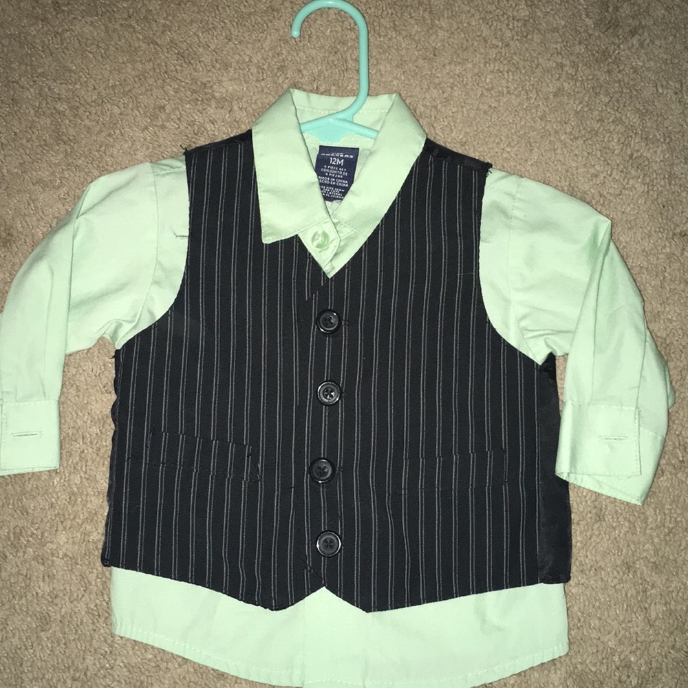 BABY VEST WITH BUTTON DOWN
